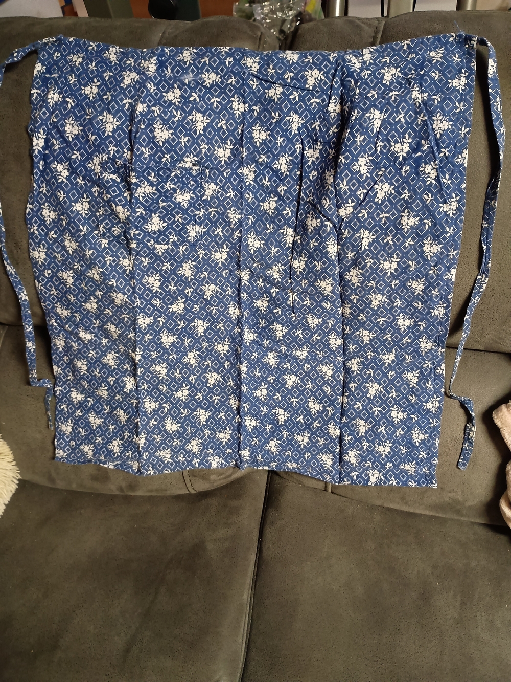 Vintage Blue Floral Half Apron 60s-70s Hostess Cottage Retro Kitchen Cleaning OS
